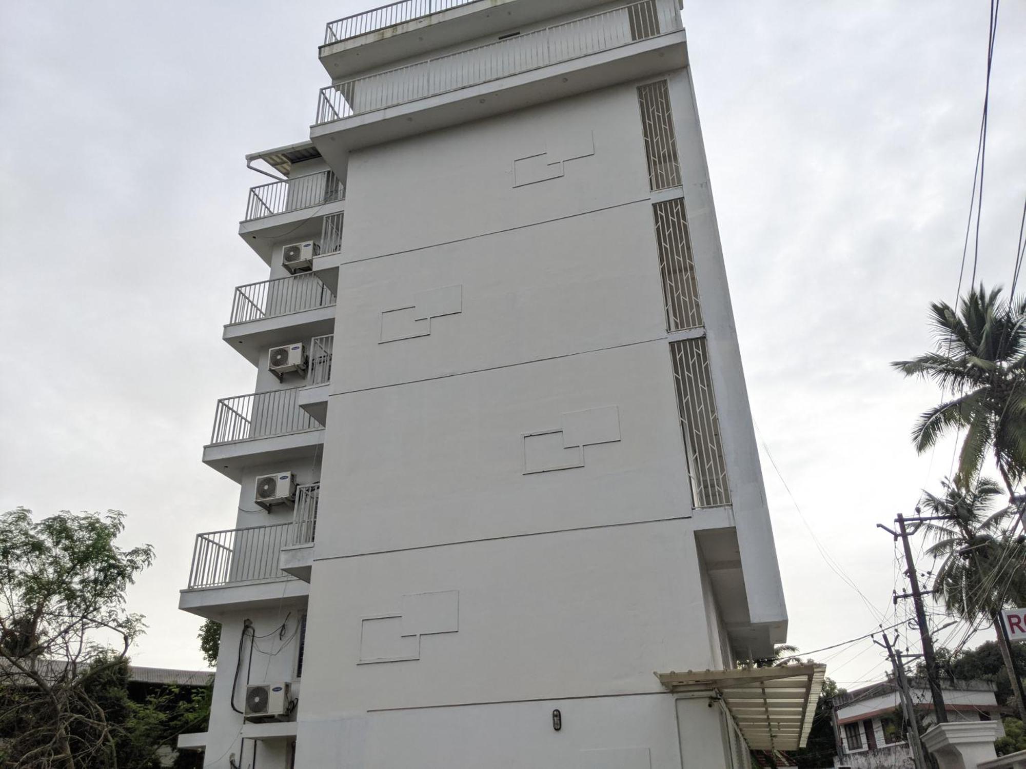 Green View Executive Stay'S Kochi Екстер'єр фото