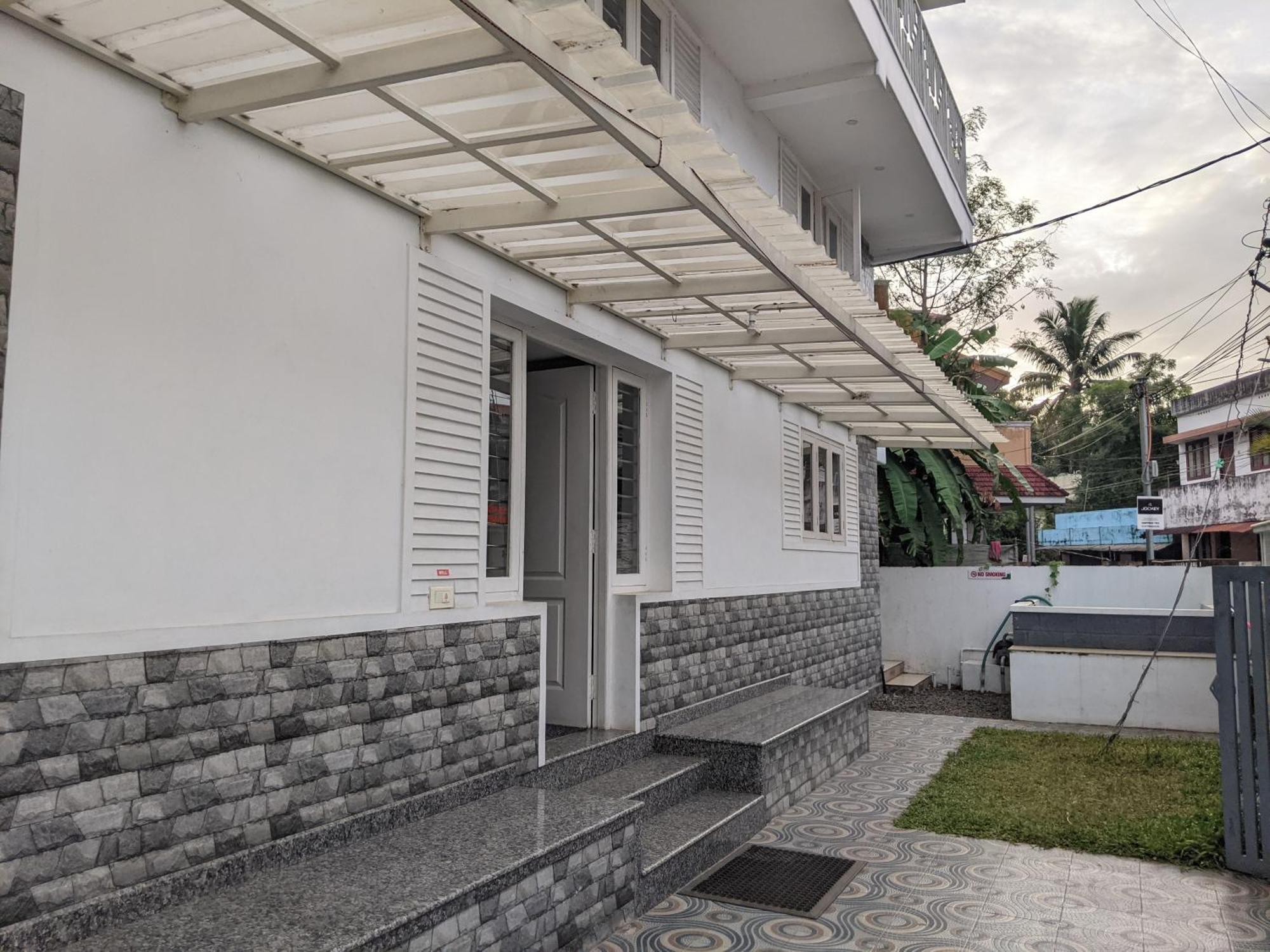 Green View Executive Stay'S Kochi Екстер'єр фото