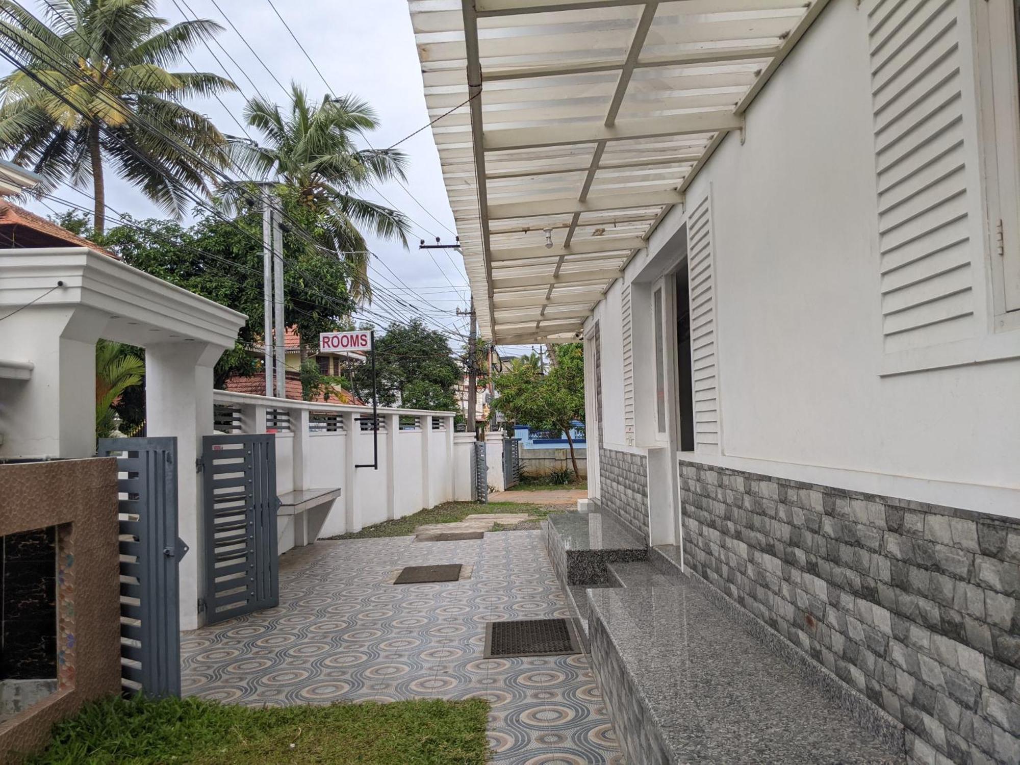 Green View Executive Stay'S Kochi Екстер'єр фото